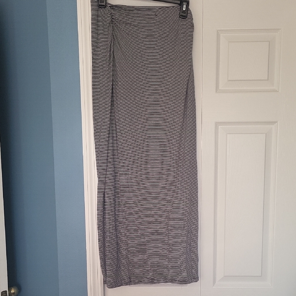 GAP Gray Maxi Pencil Skirt with Ruched Style for Work